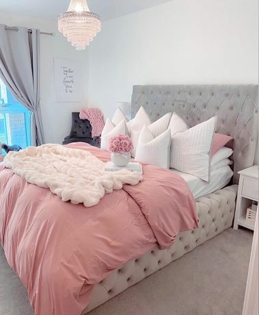 Myrah Wingback Parklane Bed - Image 2