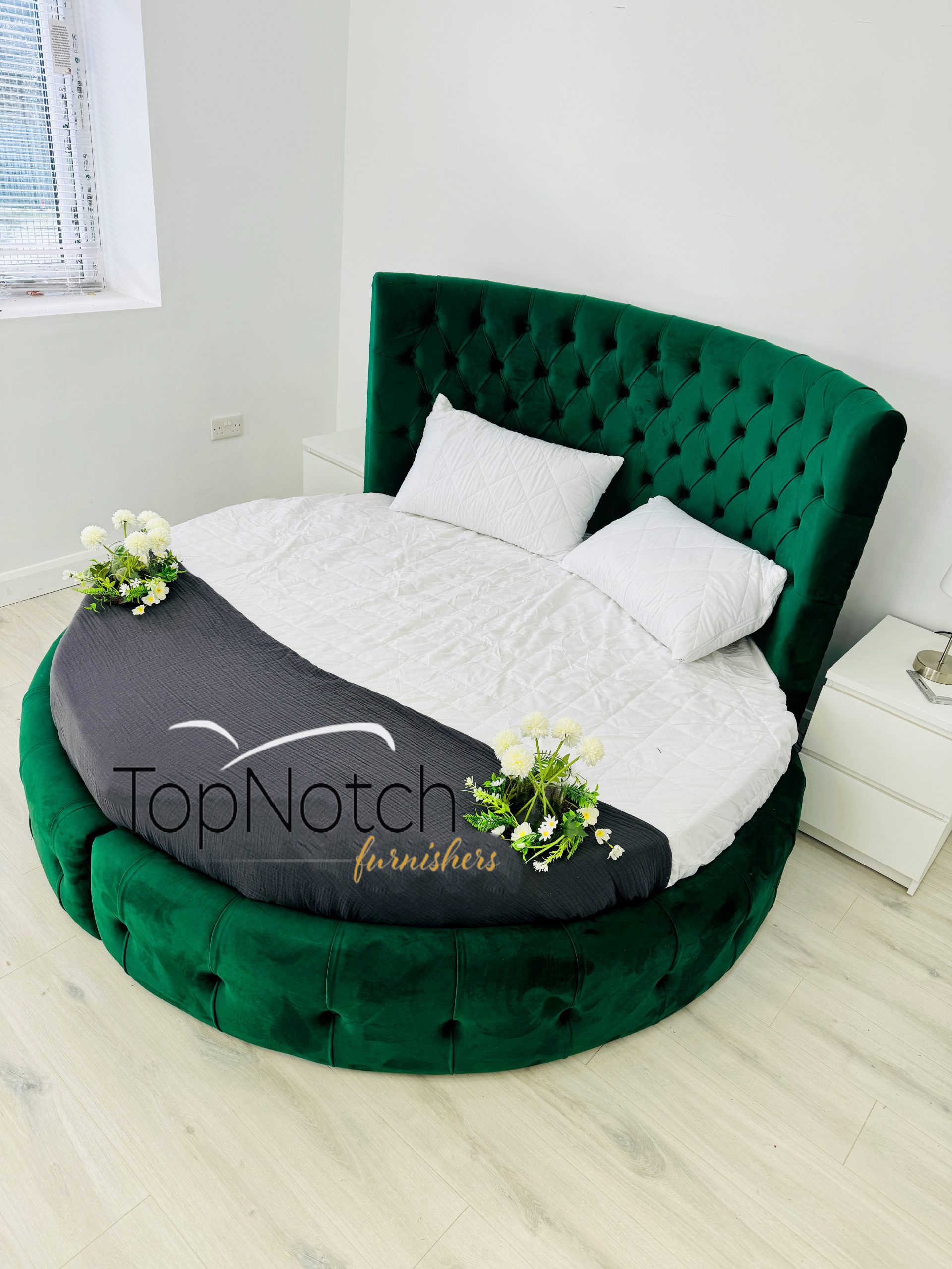 Ravello Round Bed